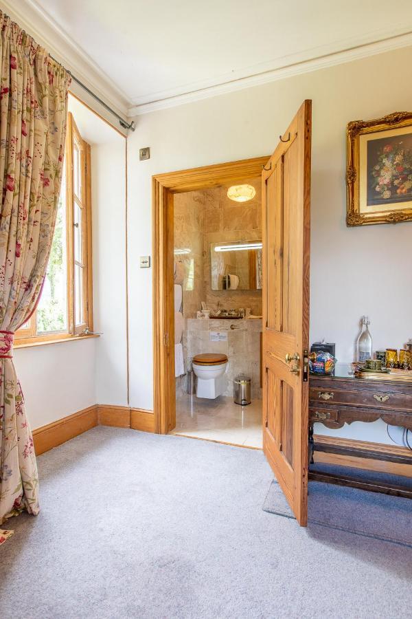 Penrhyndeudreath Taldraeth - Old Vicarage Guest House מראה חיצוני תמונה